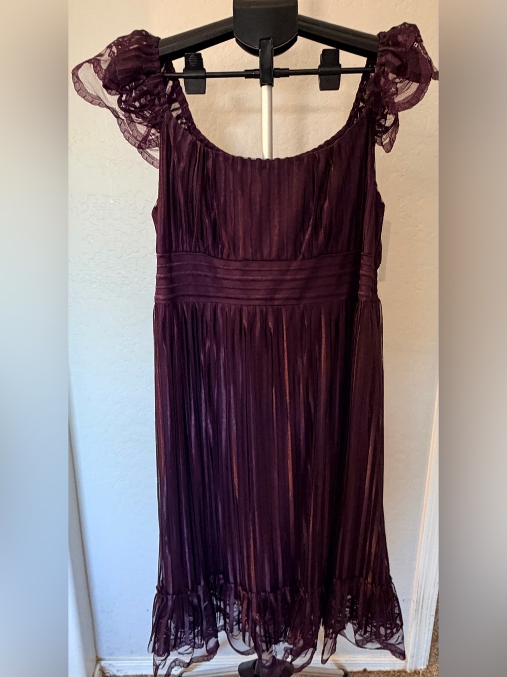 Elegant Purple Sleeveless Pleated Dress